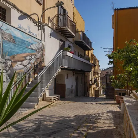 Maisonblanche * Porto Empedocle